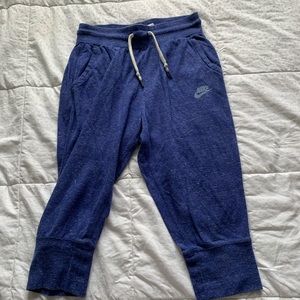 Cropped Nike Sweatpants